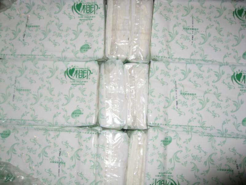 供應成都心相印系列面巾紙廠家特價推薦，心相印卷紙擦手紙餐巾紙系列廠家