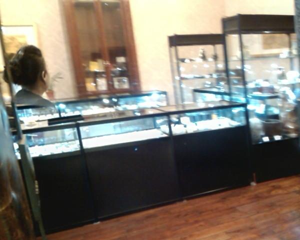 供應佛山*的紅酒展柜在哪