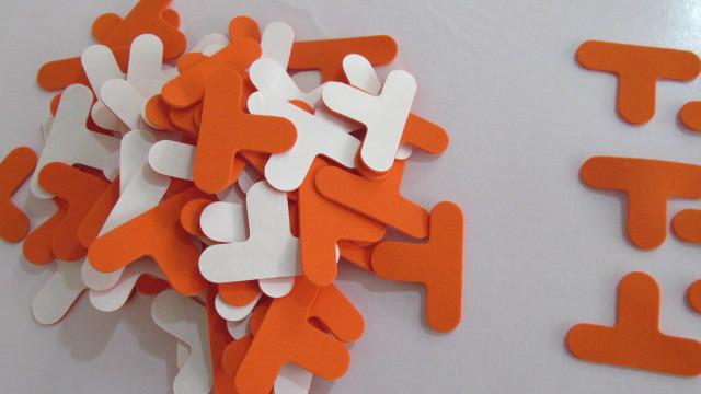 供應單面膠泡棉內襯膠貼