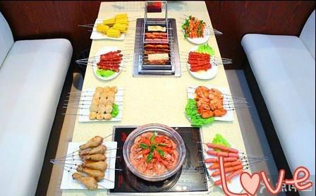 供應(yīng)主烤官個(gè)性涮烤吧加盟總部，自助涮烤吧加盟店