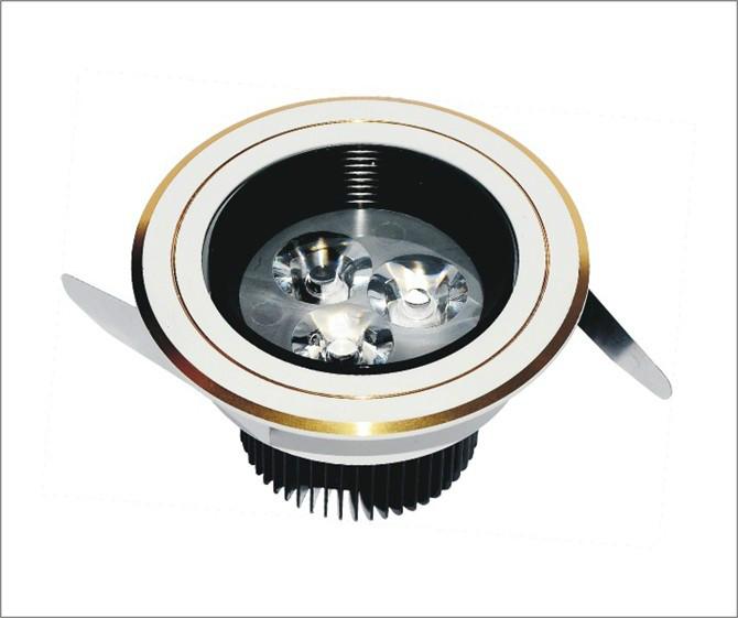 供應(yīng)東莞LED天花燈制造東莞天花燈報(bào)價(jià)