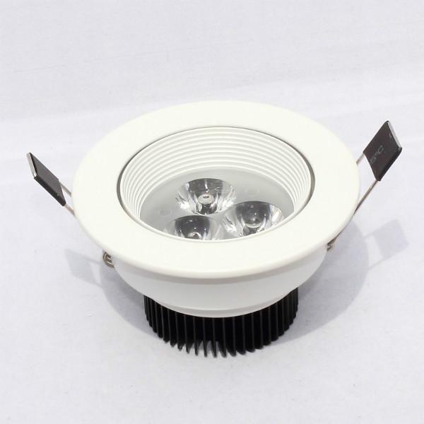 供應(yīng)東莞LED天花燈制造東莞天花燈報(bào)價(jià)