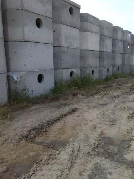 供應(yīng)訥河鋼筋砼預(yù)制方形化糞池及檢查井