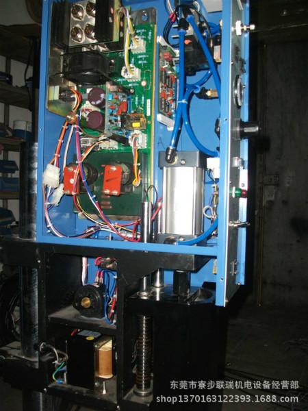 供應(yīng)武勝二手超聲波塑膠熔接設(shè)備