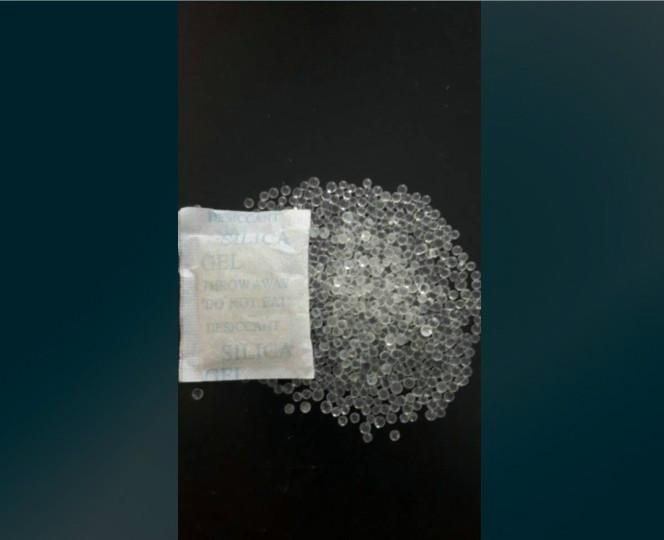 供應河北邢臺干燥劑/保定防霉片