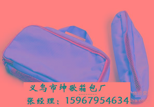阿里淘寶批發(fā)零賣市場坤歌箱包廠圖片