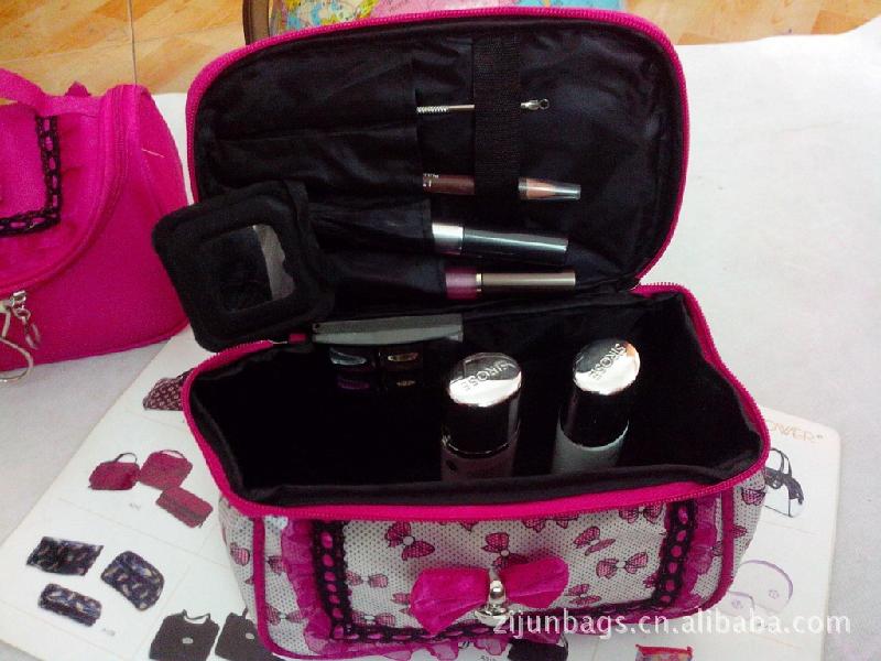 供應(yīng)巴西*最新款的洗漱包化妝包供