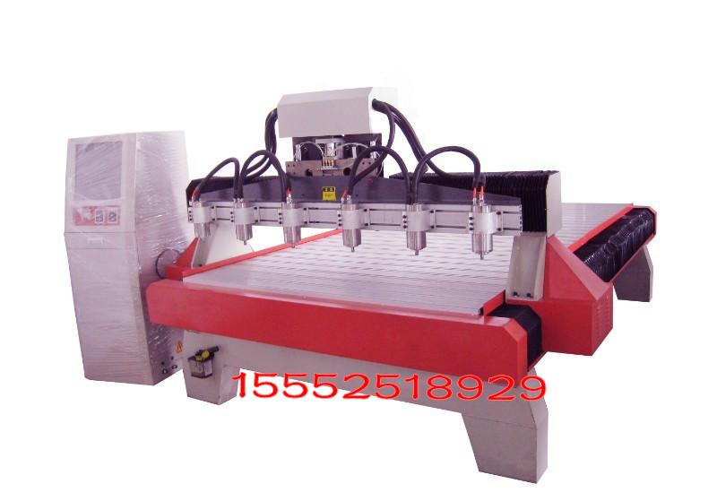 木工雕刻機(jī)圖片