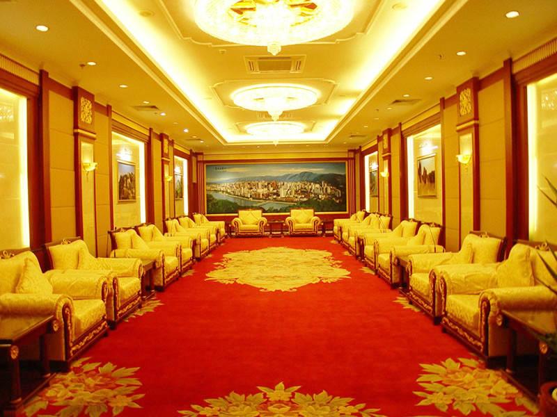 昆明地毯清洗找*最專業(yè)的清洗公司-家潔士 15388844436