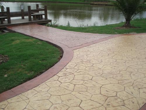 供應(yīng)3mm表層混凝土水泥壓模地坪——專業(yè)壓模地坪施工