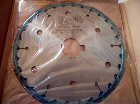 供應高精度高性價比木工裁板鋸片