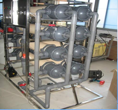 供應(yīng)化工水處理設(shè)備 化工純水與超純水的區(qū)別 表面處理超純水設(shè)備