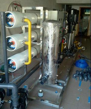 供應(yīng)雙級反滲透純水設(shè)備 半導(dǎo)體行業(yè)用超純水設(shè)備 LED液顯清洗純水