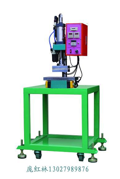 供應(yīng)深圳氣動(dòng)壓床