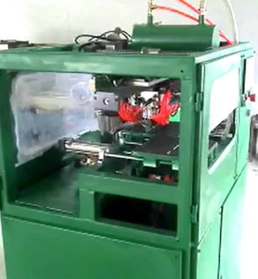 供應(yīng)電子產(chǎn)品微小產(chǎn)品自動裝盤機