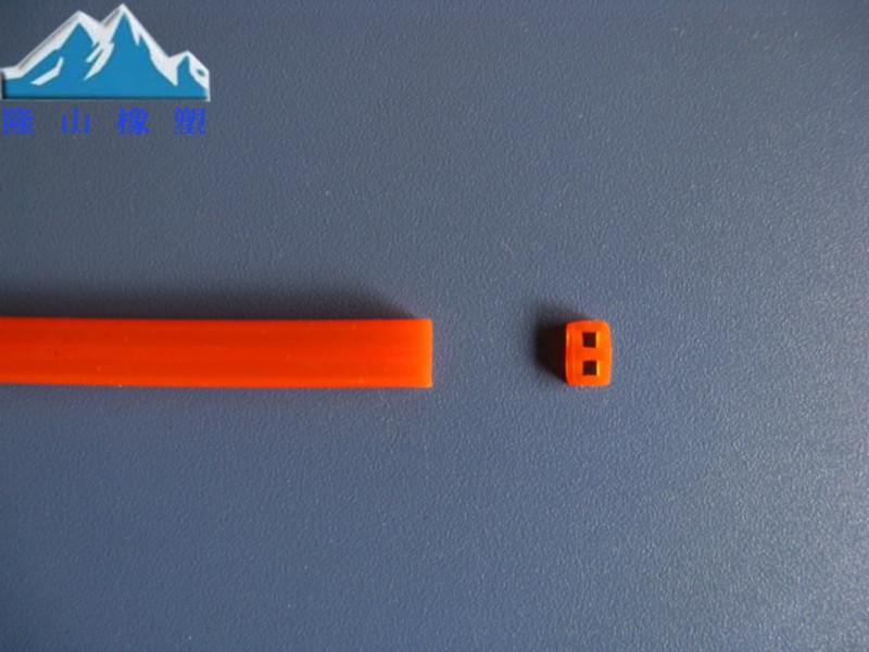 供應(yīng)專業(yè)硅膠密封條，各類門封條，電器密封條，機(jī)器設(shè)備密封條