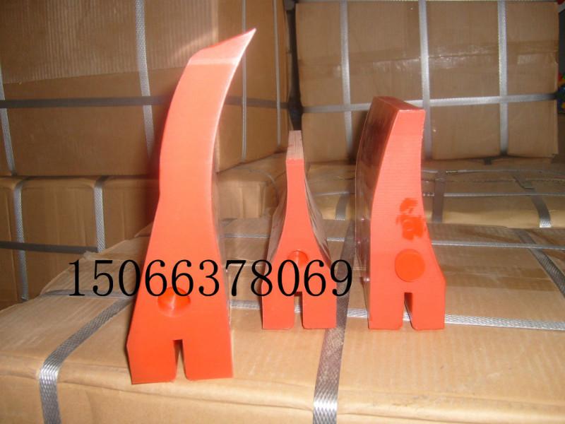 供應(yīng)大量批發(fā)聚氨酯刮板