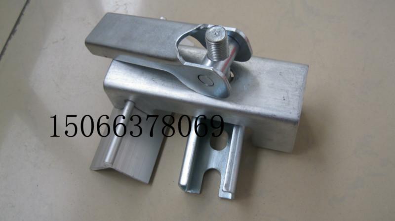 供應(yīng)批發(fā)零售防溢裙板夾持器