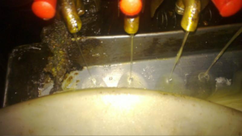 供應純正花生油農家花生油柴火壓榨花生油土榨花生油純正芝麻油