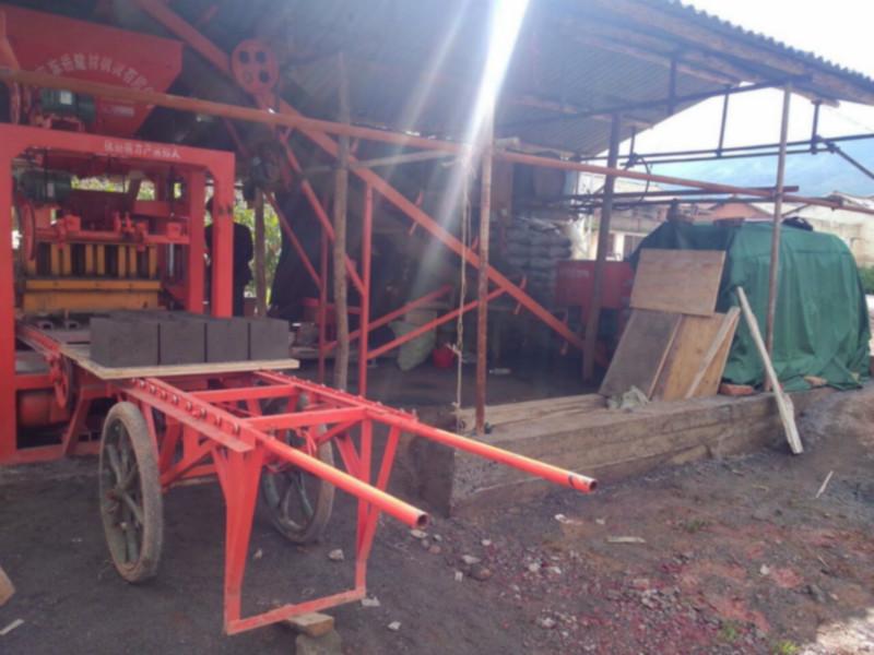 昆明4-24磚機(jī)圖片