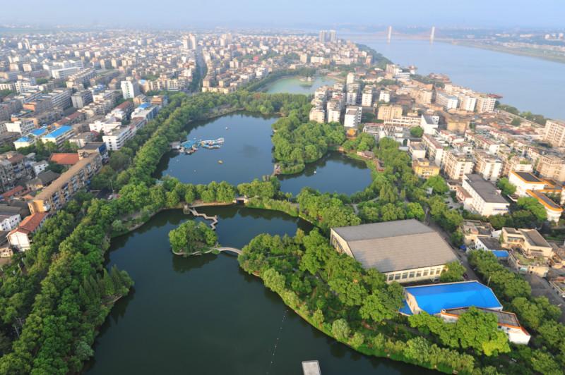 供應航空拍攝動力傘航拍，動力傘廣告，動力傘體驗，滑翔傘飛行