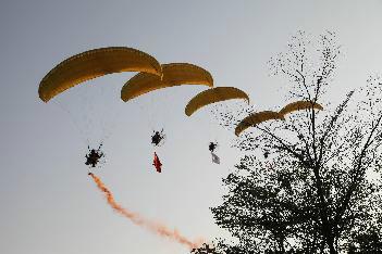 湘潭動(dòng)力傘圖片