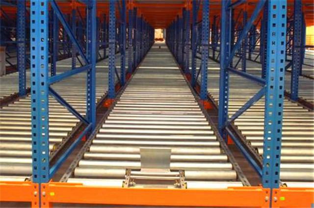 供應(yīng)廣州增城貨架重力式*可定做