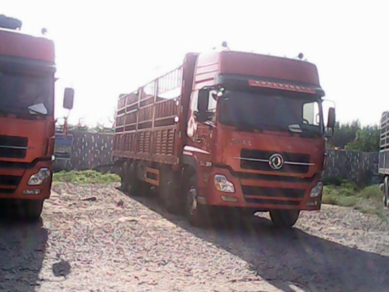 供應(yīng)處理二手*牽引車