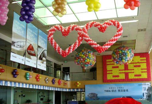 供應氣球裝飾