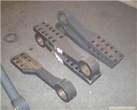 攤鋪機主機吊架圖片