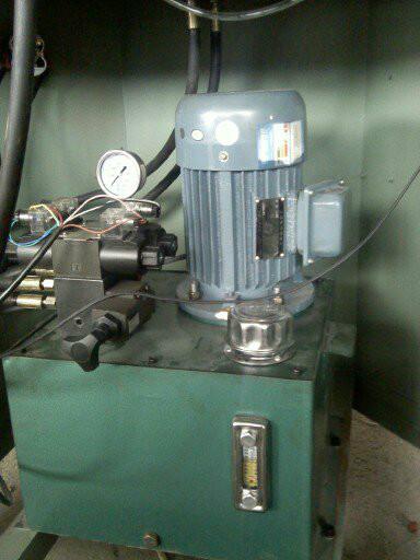 鋁門窗組角機圖片/鋁門窗組角機樣板圖 (3)