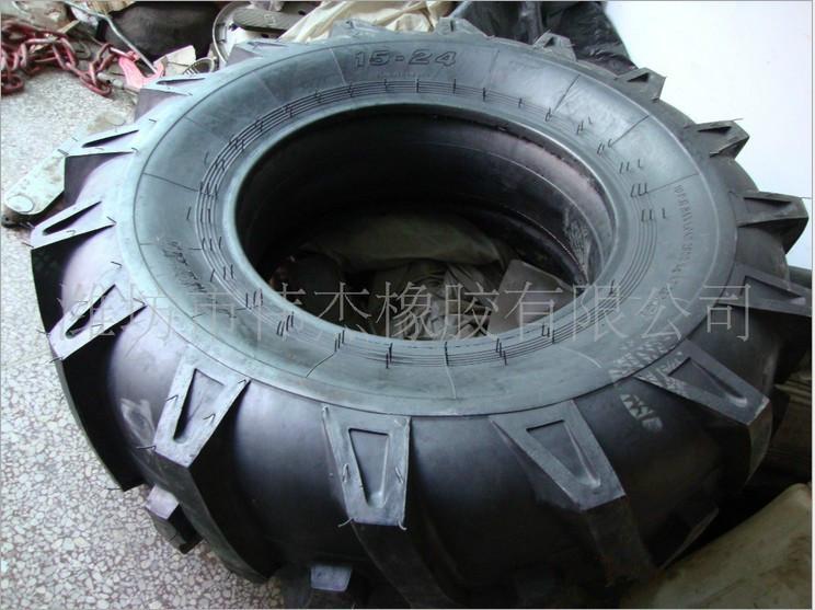 供應(yīng)拖拉機(jī)輪胎14.9-26