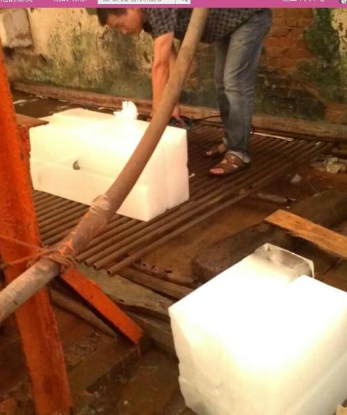 供應(yīng)新鄉(xiāng)降溫冰塊廠家直銷，鄭州降溫冰廠家直銷