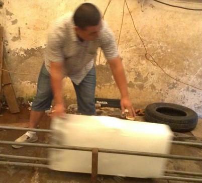 供應(yīng)新鄉(xiāng)降溫冰塊廠家直銷，鄭州降溫冰廠家直銷