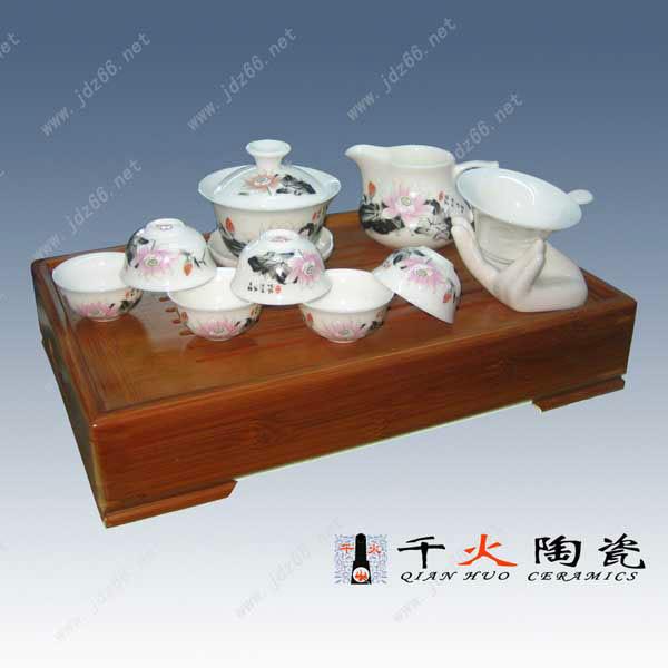 供應(yīng)陶瓷茶具廠家 景德鎮(zhèn)陶瓷禮品茶具價格