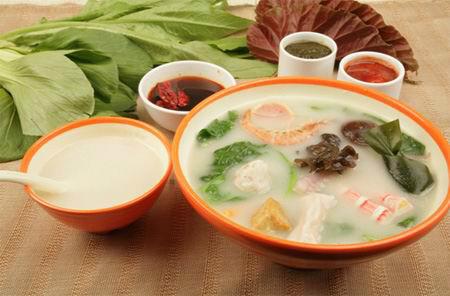 骨湯麻辣燙加盟：賺錢就這么簡單 ！