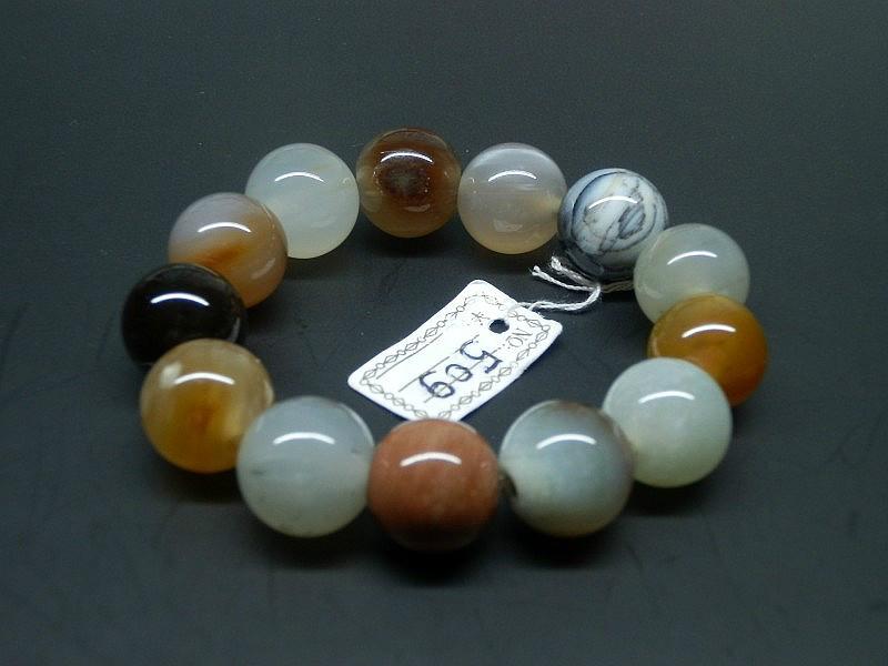 供應(yīng)廣東*樹化玉手鏈佛珠手串*