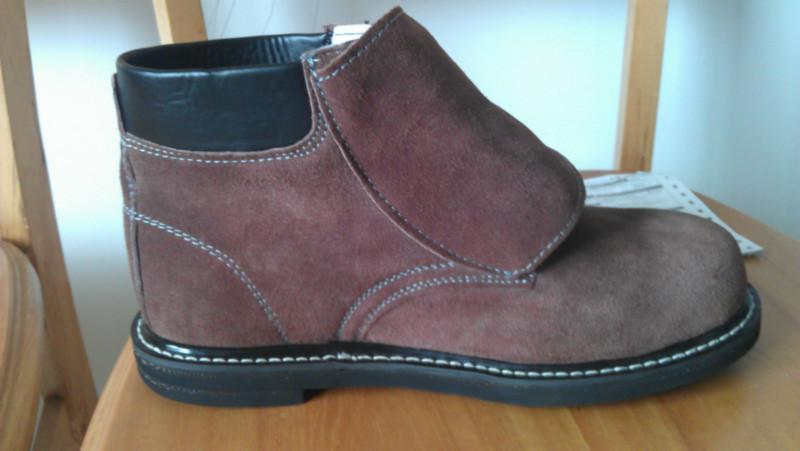 供應(yīng)廣東廣州哪里有*的防穿刺勞保鞋