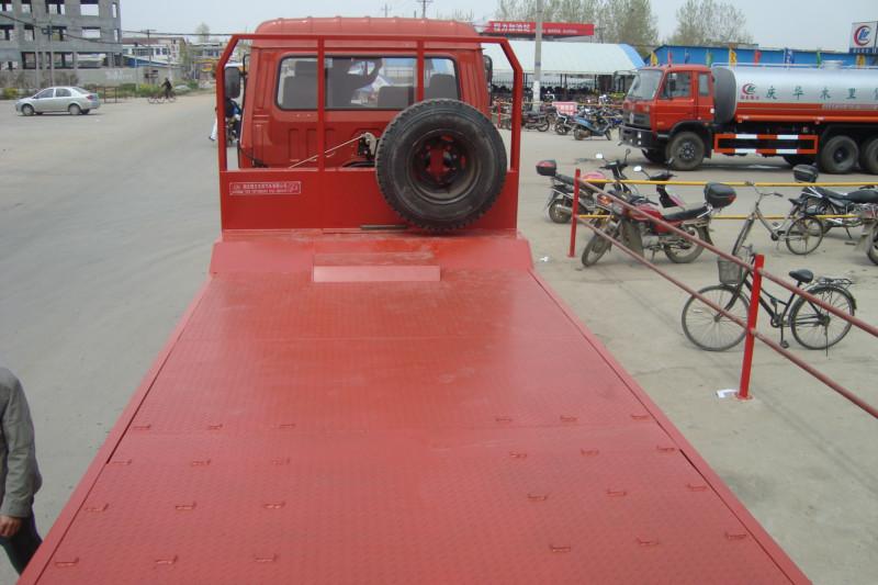 東風后雙橋平板運輸車