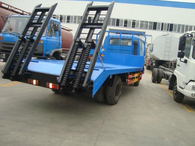 供應(yīng)福田平板挖機拖車