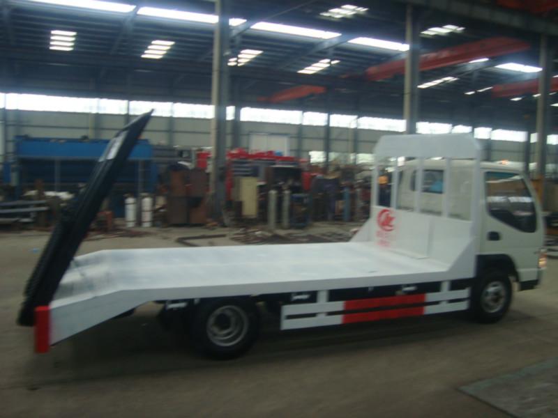 供應(yīng)福田平板挖機拖車