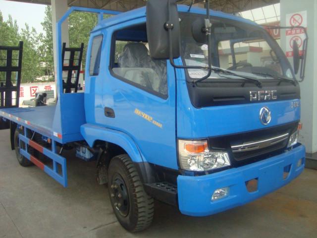 供應(yīng)楚風(fēng)汽車挖機(jī)運(yùn)輸車