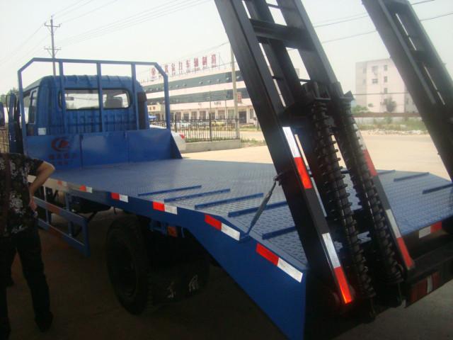 供應(yīng)福田平板挖機拖車