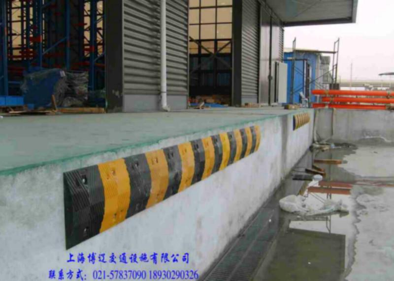 供應(yīng)上海減速帶-上海減速帶廠家-上海減速帶報(bào)價(jià)