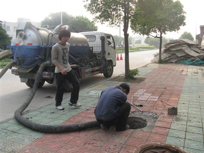 常州市清理淤泥高压清洗管道厂家无锡市清理淤泥高压清洗管道市政管道疏通高压清洗