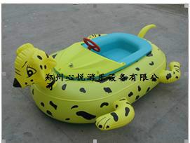 供應(yīng)水上電瓶船卡通碰碰船/冬季也受歡迎的兒童游樂設(shè)備