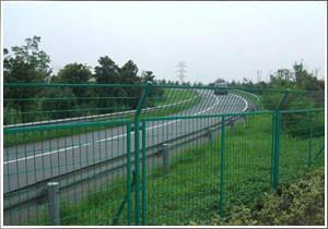 公路護(hù)欄網(wǎng)圖片