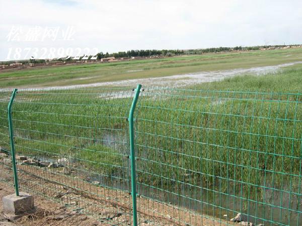圍地護(hù)欄網(wǎng)圖片/圍地護(hù)欄網(wǎng)樣板圖 (4)