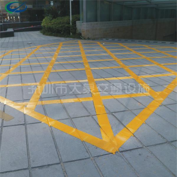 供應(yīng)深圳停車場劃線深圳停車場熱熔劃線