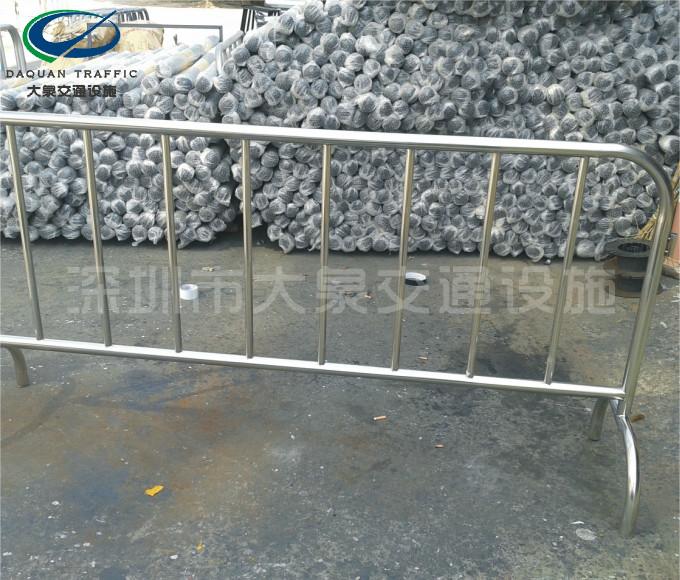 供應(yīng)深圳不銹鋼鐵馬_201不銹鋼鐵馬圍欄_廠家直銷